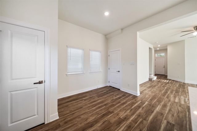 412 W Marlin St, Willis, TX 77378