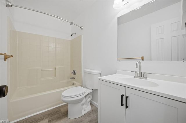 825 Levy LOOP, Virginia Beach, VA 23454