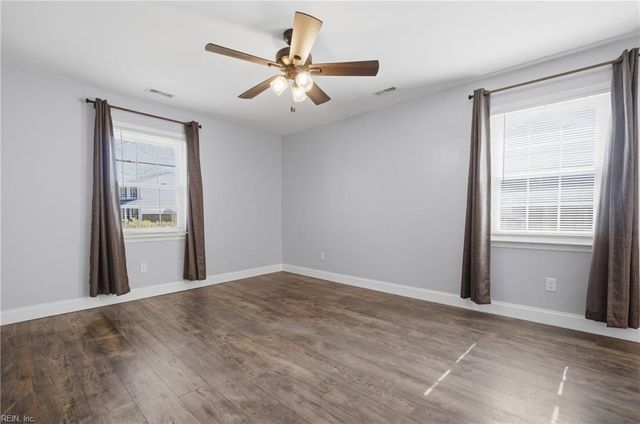 825 Levy LOOP, Virginia Beach, VA 23454