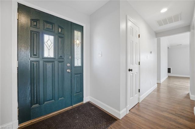 825 Levy LOOP, Virginia Beach, VA 23454