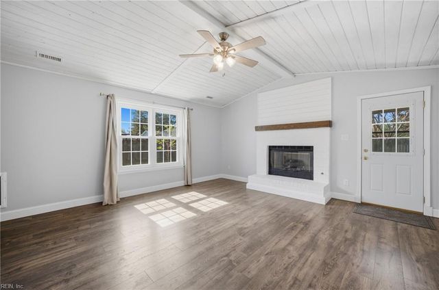 825 Levy LOOP, Virginia Beach, VA 23454