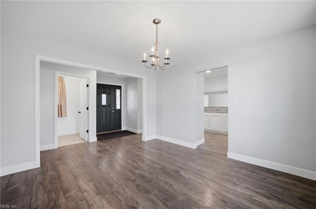 825 Levy LOOP, Virginia Beach, VA 23454