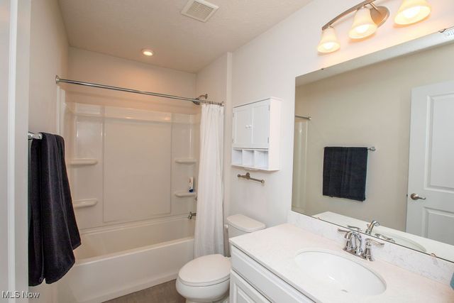 3874 Crimson Harvest Lane, Medina, OH 44256