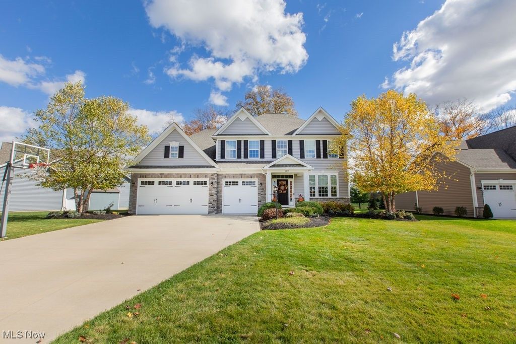 3874 Crimson Harvest Lane, Medina, OH 44256