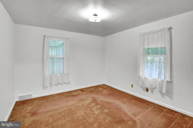 48 KEPPEL AVE, West Lawn, PA 19609