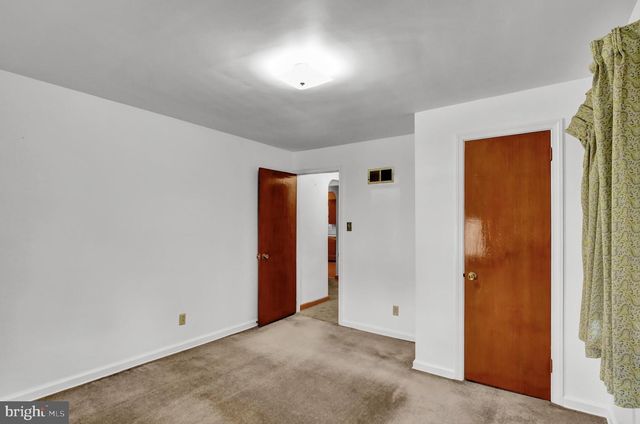 48 KEPPEL AVE, West Lawn, PA 19609