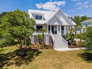 2736 Canebreak Lane, Mount Pleasant, SC 29466