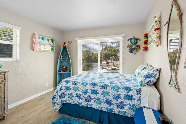 598 W Palmetto Park Road, Boca Raton, FL 33432