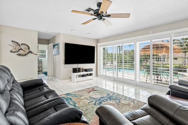 598 W Palmetto Park Road, Boca Raton, FL 33432