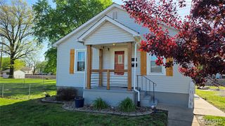 518 S Delmar Avenue, Hartford, IL 62048