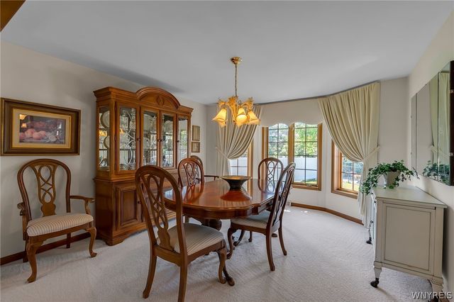 5856 Forest Creek Dr, Clarence, NY 14051