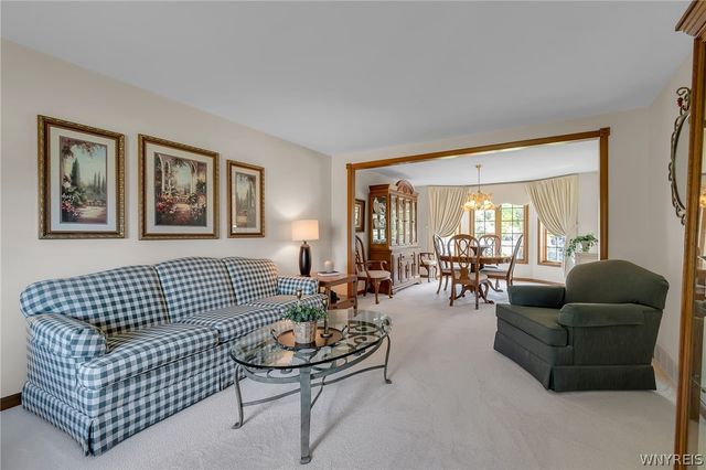 5856 Forest Creek Dr, Clarence, NY 14051