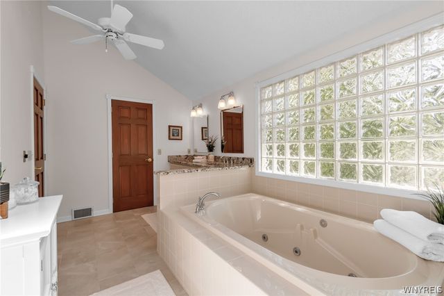 5856 Forest Creek Dr, Clarence, NY 14051