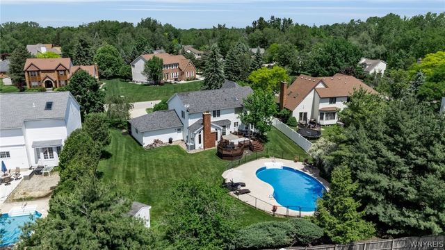 5856 Forest Creek Dr, Clarence, NY 14051