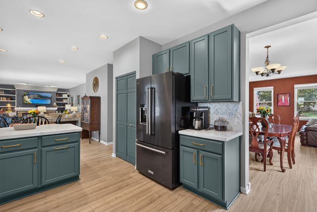 11375 Middletown Lane, Huntley, IL 60142