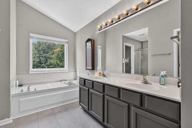 11375 Middletown Lane, Huntley, IL 60142