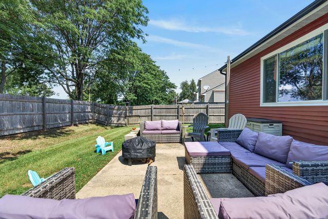 11375 Middletown Lane, Huntley, IL 60142
