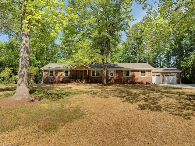 1862 Pinehurst Drive, Lewisville, NC 27023