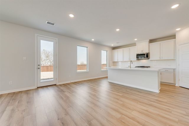 2914 Hanscom Street, Forney, TX 75126