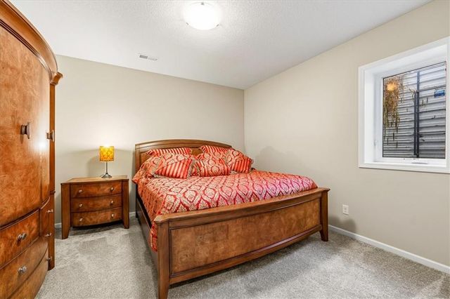 10008 N Revere Court, Kansas City, MO 64154