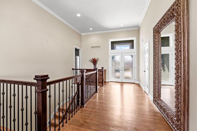 10008 N Revere Court, Kansas City, MO 64154