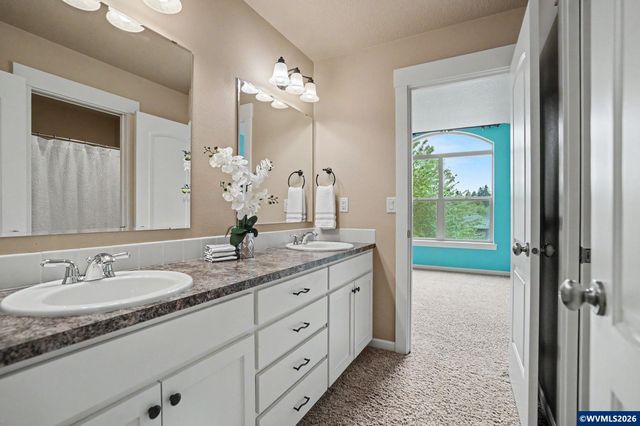 5428 Swallowtail St SE, Salem, OR 97306