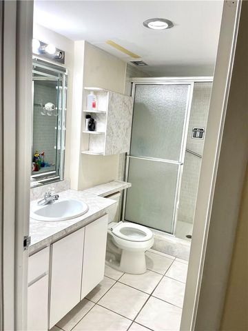 1149 HILLSBORO MILE 304, Hillsboro Beach, FL 33062