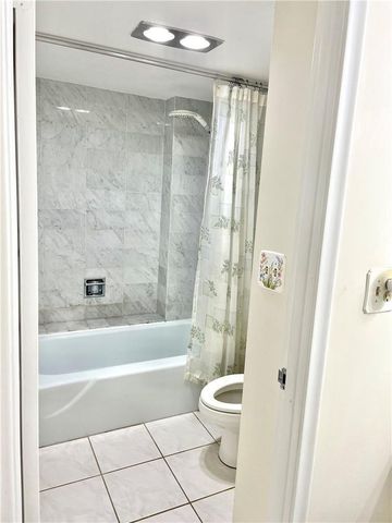 1149 HILLSBORO MILE 304, Hillsboro Beach, FL 33062