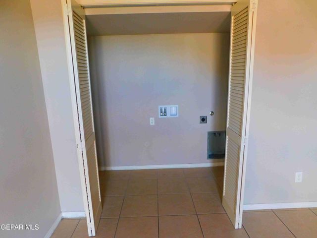 10021 RAILROAD Drive 103, El Paso, TX 79924