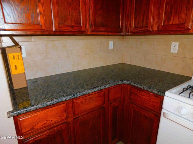 10021 RAILROAD Drive 103, El Paso, TX 79924