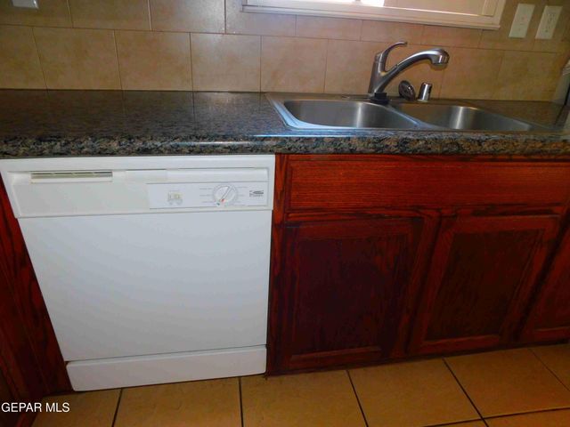 10021 RAILROAD Drive 103, El Paso, TX 79924