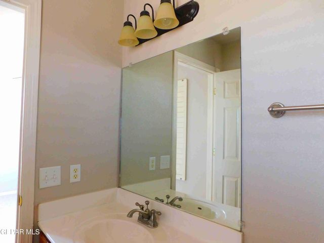 10021 RAILROAD Drive 103, El Paso, TX 79924