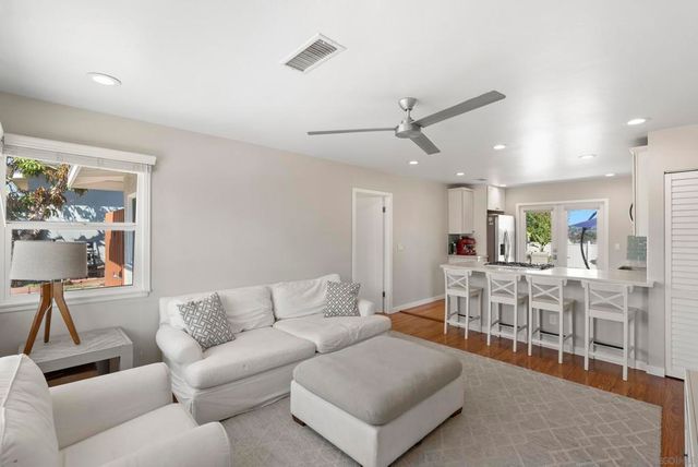 3635 Tomahawk, San Diego, CA 92117