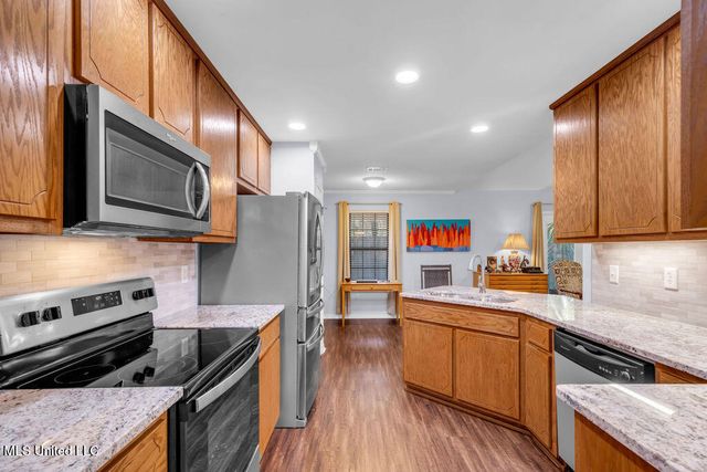 405 Ulman Avenue, Bay Saint Louis, MS 39520