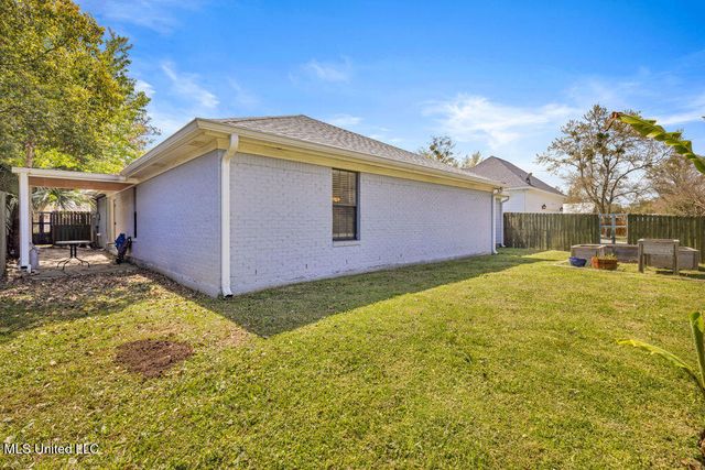 405 Ulman Avenue, Bay Saint Louis, MS 39520