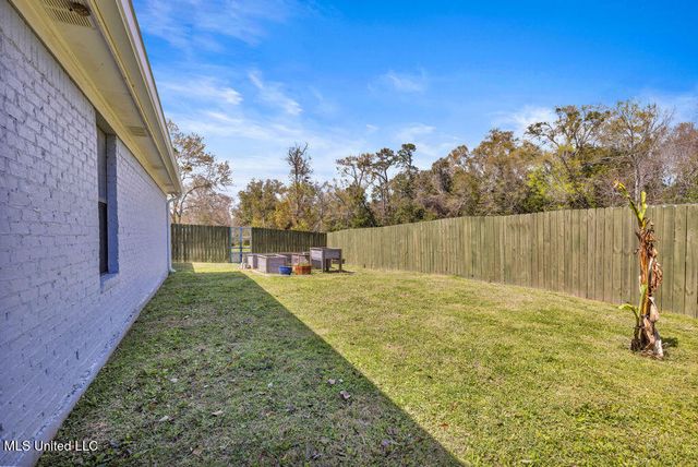 405 Ulman Avenue, Bay Saint Louis, MS 39520