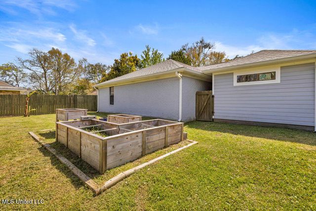 405 Ulman Avenue, Bay Saint Louis, MS 39520