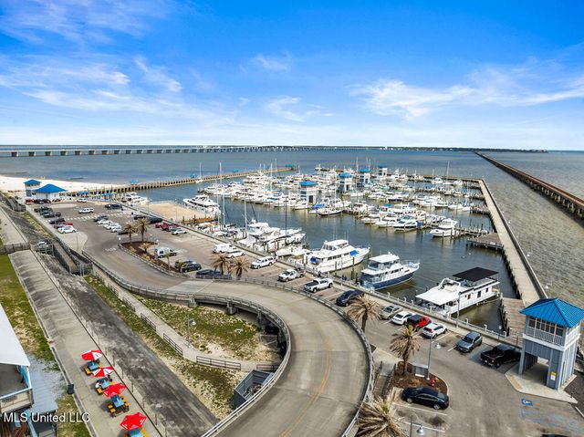 405 Ulman Avenue, Bay Saint Louis, MS 39520