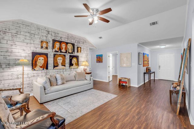 405 Ulman Avenue, Bay Saint Louis, MS 39520