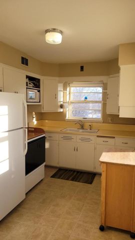 11605 W Mount Vernon AVENUE, Wauwatosa, WI 53226