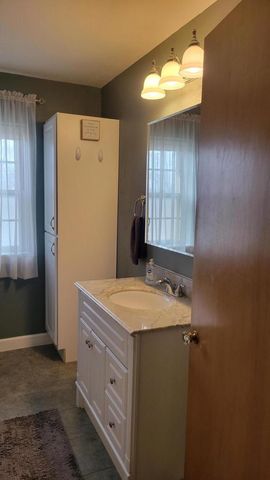 11605 W Mount Vernon AVENUE, Wauwatosa, WI 53226