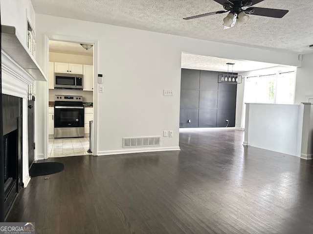 4020 Willow Ridge Road, Douglasville, GA 30135