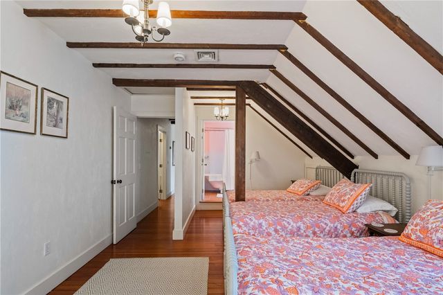 3 Hazard Avenue, Newport, RI 02840