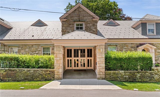 3 Hazard Avenue, Newport, RI 02840