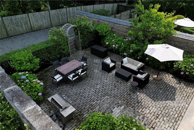 3 Hazard Avenue, Newport, RI 02840