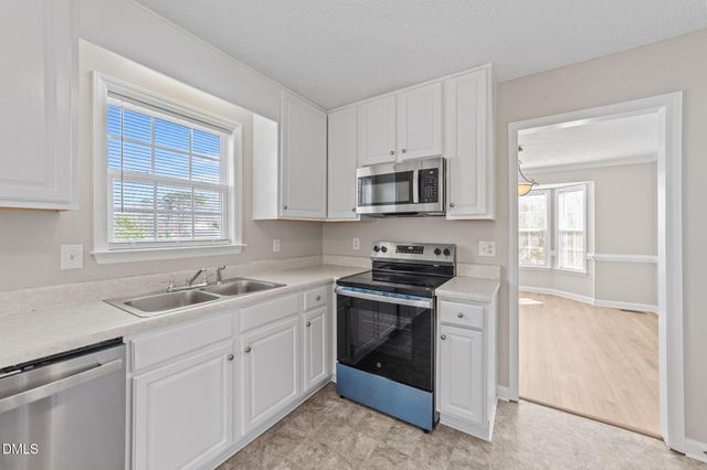 1636 Middle Ridge Drive, Willow Spring, NC 27592