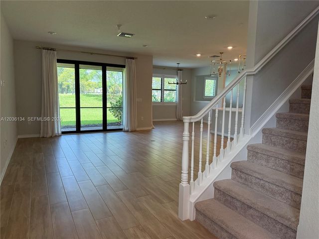 8112 NW 78th Street 8112, Tamarac, FL 33321