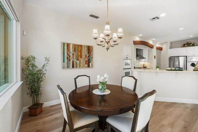 1061 Sandwick Way, Folsom, CA 95630