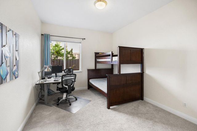 1061 Sandwick Way, Folsom, CA 95630