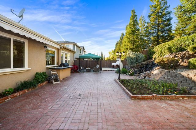 1061 Sandwick Way, Folsom, CA 95630